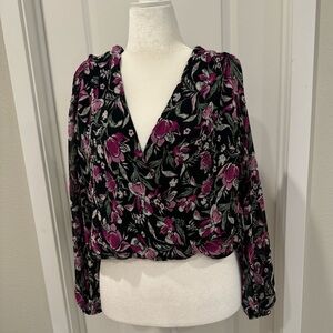 NWT Floral V-Neck Blouse